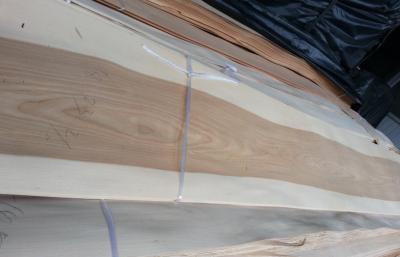 China Natural Sliced Cut Discolored Birch Wood Veneers Sheet For Furniture for sale
