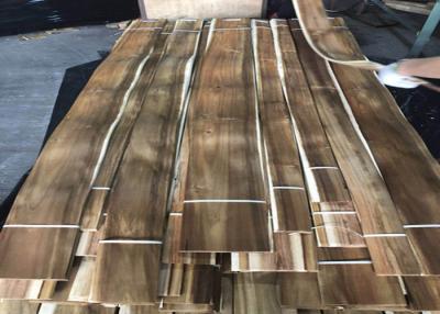 China Sliced Cut Natural Acacia Wood Veneer Panels For Cabinets Nonuniform Color for sale