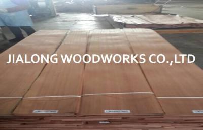 China Sliced Cut Natural Quarter Cut Veneer Sapele / Sapelli Wood Veneer Sheet for sale