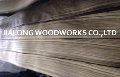 China Hoja de chapa de madera cortada de la teca del corte del corte africano natural del cuarto para los muebles en venta