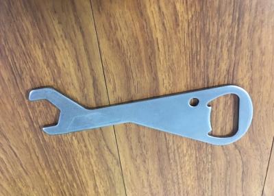 China Painted 2 In 1 Multifunction Wrench Bottle Opener 2.0MM à venda