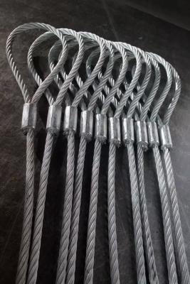 China Cuerda de alambre estampada de la base de acero suave del ojo 30m m del EN 13411-3 en venta