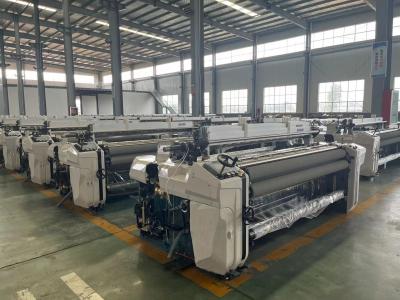 China Planície da máquina de tecelagem que derrama a água Jet Loom With Jacquard/came/maquineta à venda