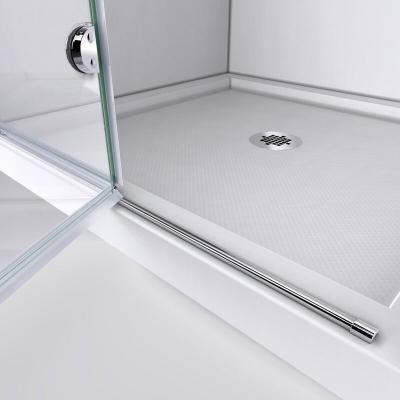 China Semi Frameless Bathtub Shower Glass Door Tempered Safety 6mm for sale
