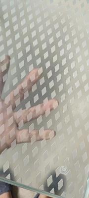 China Fingerprintless Acid Etched Tempered Glass Anti Slip Stair Flat Pencil edge à venda