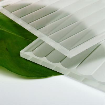 中国 フロストフルーテッドガラスのシャワースクリーンフレーム付きシャワードアテクスチャガラス 販売のため