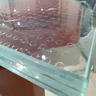 China Eingefrorenes Glas Gerade Kurve Spirale Innenhaus Treppe Weg Schritte Geländer Handschrauber Design Gehfähige Oberlichter zu verkaufen