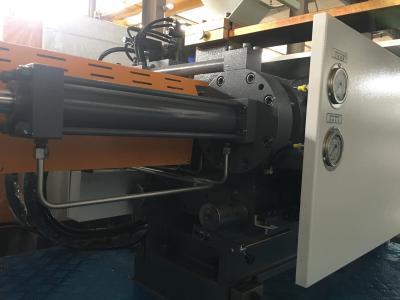 Китай Horizontal Plastic Crate Injection Molding Machine For Automated Production продается