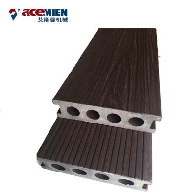 China Cadena de producción compuesta plástica de madera de grabación en relieve de WPC fase de la protuberancia 3 del perfil en venta