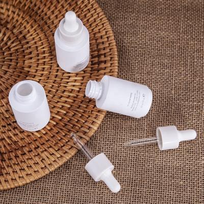 China Essential Serum PET Plastic 30ml Dropper Bottle Milky White à venda