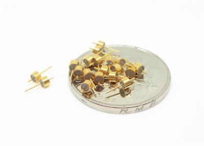 China Os conectores selados hermeticamente chapeados ouro de vidro para metal o único Pin para transmitem sinais da micro-ondas à venda