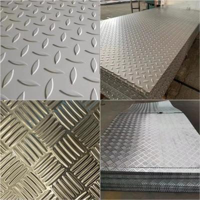 China 2mm 1.5mm 1.0mm Stainless Steel Checkered Sheet Decorative Metal Ss304 Ss316 for sale