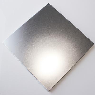 China Hoja de acero inoxidable decorativa ensangrentada 304 316 600 mm de ancho en venta