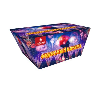 China Christmas Consumer Cake Fireworks 99 Shots Chinese Pyrotechnic 30*36*225mm for sale