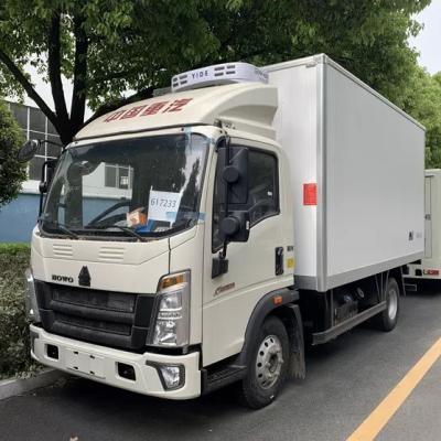 China Sinotruk Howo Small Refrigerator Box Truck 95km/h 130hp 5 Tons for sale