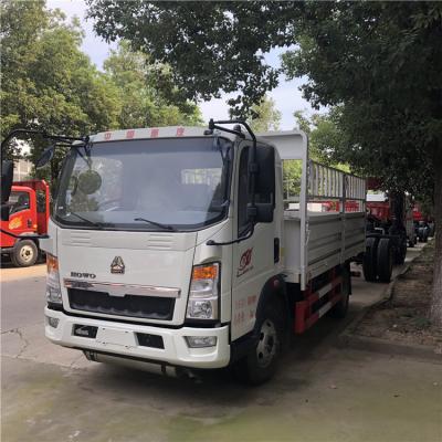 China Sinotruck Light Duty Cargo Vans 5 Ton 95km/h Cargo Transport Truck for sale