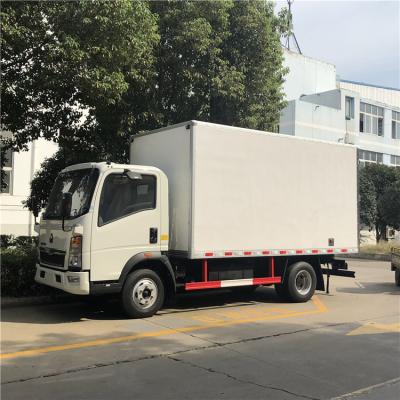 Cina camion di bassa potenza 4x2 5 Ton Diesel Fuel Type del contenitore di furgoni del carico 95km/H in vendita