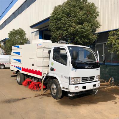 China 4x2 vacuümvegervrachtwagen 3,5 Ton Truck Mounted Street Sweeper Te koop