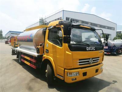 Chine 6000L Asphalt Spreader Truck Heated Bitumen 6m3 Dongfeng à vendre