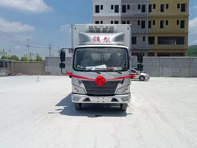 China Caminhão 130hp refrigerado de 3 toneladas do caminhão da caixa de gelo do Iso Ccc de China para o transporte do gelado à venda
