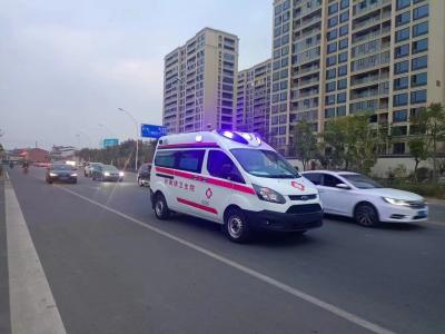 China 2540KG Ambulance Mobile Hospital Truck For Emergency Medical Care for sale