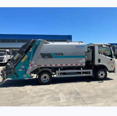 China Chinese Rear Loader Garbage Truck With 5 Forward Gear And Hydraulic Pump for sale