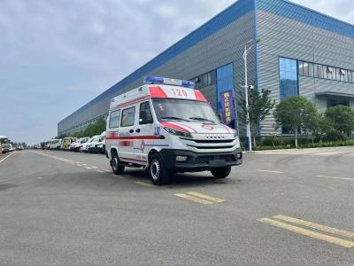China rescue vehicle 3300mm Wheel Base and 2287ml Displacement for Mobile Clinic Vehicle for sale