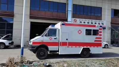 中国 Ambulance Car Price 2287ml Displacement Emergency Ambulance Car - 5670×2011×2726 Mm Overall Dimensions 販売のため