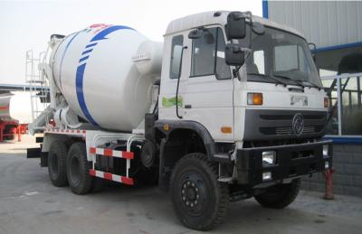 中国 10m3 Concrete Cement Truck With Left Hand Drive And 12.00R20 Steel Wire Tire 販売のため
