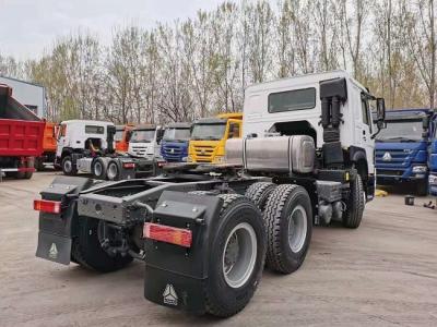 中国 使用されたSinotruk Howoのトラクターのトラック6x4 30のトン10のタイヤ 販売のため