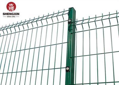 China El panel redondo de Triangle Bend 3D de la cerca de alambre de metal del poste en venta