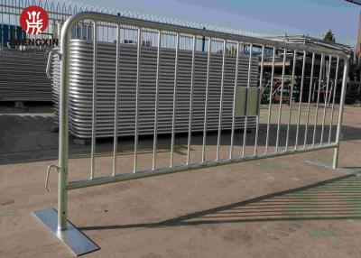 Chine Piétons démontables de Safety Iron Divide de barrière de barricade en métal de chaussée à vendre