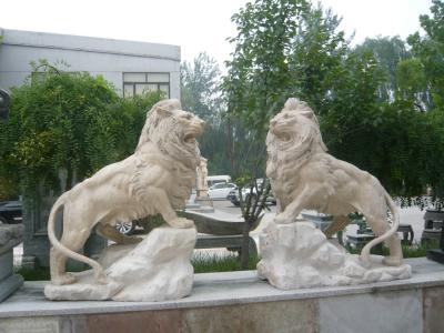 China Travertine stone lions sculpture for garden for sale