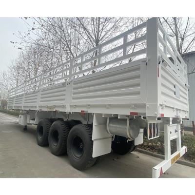 中国 CIMC 3 / 4 Axles Fence Semi Trailer 60 70 Tons Fenced Cargo Trucks SHACMAN 販売のため