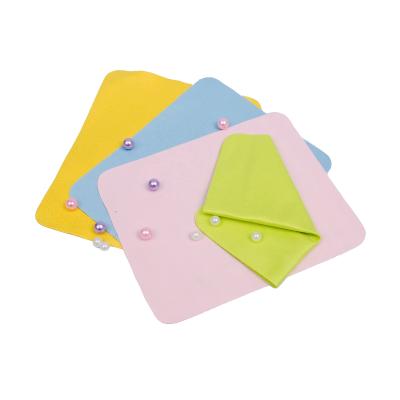 China Durable Zig Zag Edge Eyeglass Cleaning Cloth For Camera Lens for sale