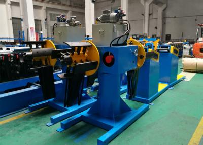 China High Speed Roll Forming Machine Parts , Double Head Decoiler With Seven - Roll Leveler for sale