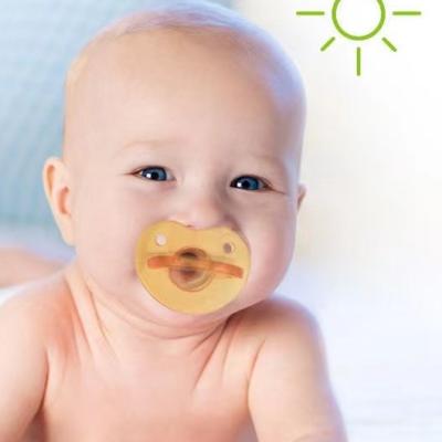 China La diversión del bebé y pacificador líquido lindo del silicón para calmar y para calmar sueño en venta