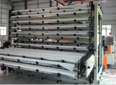 Chine petit pain de papier hygiénique de 380V 50Hz rendant la chaîne de production de rebobinage de machine complètement automatique à vendre