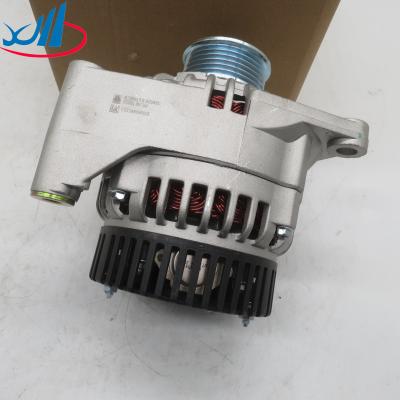 Китай 420Hp HOWO A7 D12 Engine Alternator VG1246090005 продается