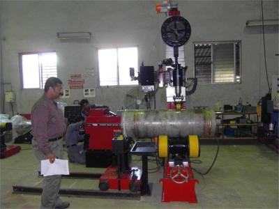 China Automatic Elbow Pipe Welding Machine With Movable Support Turning Roller for sale