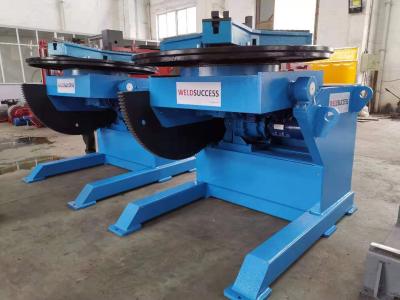 China 3000kg Welding Positioner with 1200mm 3 jaw pipe chucks for sale