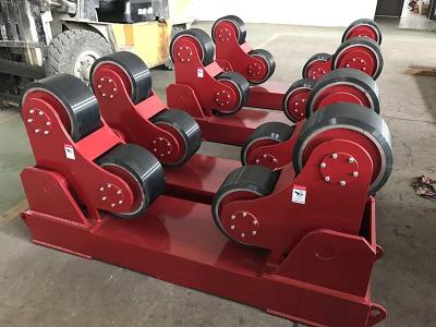 China Exported Red Color Self Aligning Heavy Duty Roller Stand Beds With 380 / 550v Voltage for sale