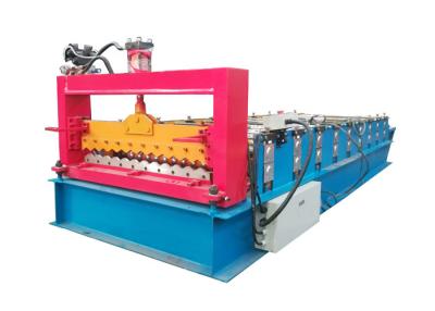 China Rolo de aço da cor de PPGI que forma a máquina, máquina ondulada da folha do telhado com a placa lisa da alimentação à venda