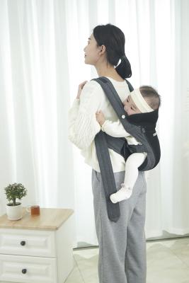 China Up To 35Lbs Lillebaby Dragonfly Wrap Carrier With Hood for sale