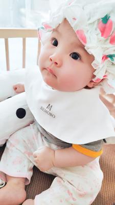 China OEM ODM Silicone Infants Newborn Baby Bibs For Drooling for sale