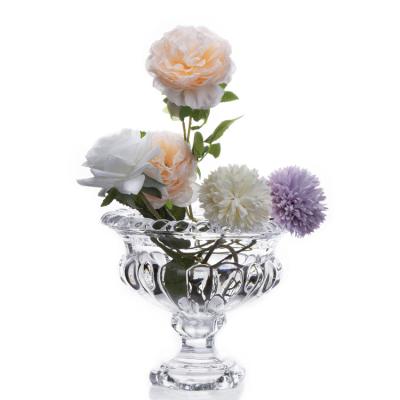 China Crystal Flower Glass Vase Decorative Clear Glass Footed Vase en venta