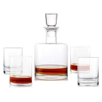 China Handcrafted Gorgeous Glass Cube Whiskey Decanter Set Premium Glass Stoppers for sale