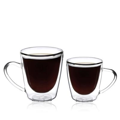 China Pared doble de la taza de cristal a prueba de calor del café 200ml con la manija en venta