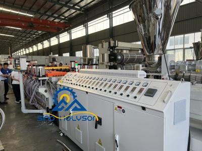 China 1200 mm PVC-schuimplatenproductie-machine Productielijn 350 kg per uur Te koop