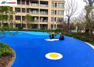 中国 青い屋外の運動場のゴム製 マットは注ぐEPDMの微粒をぬれた 販売のため